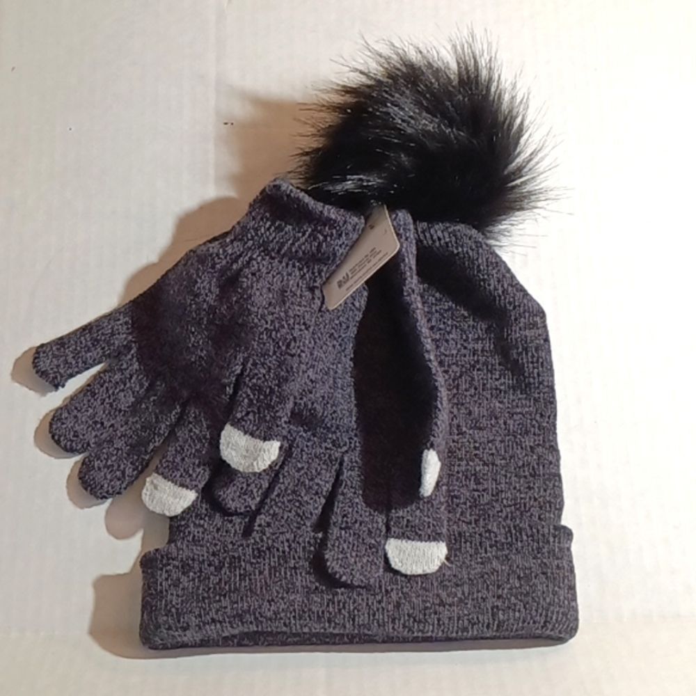 NWT Grey Pompom Knit Beanie Cap and Gloves